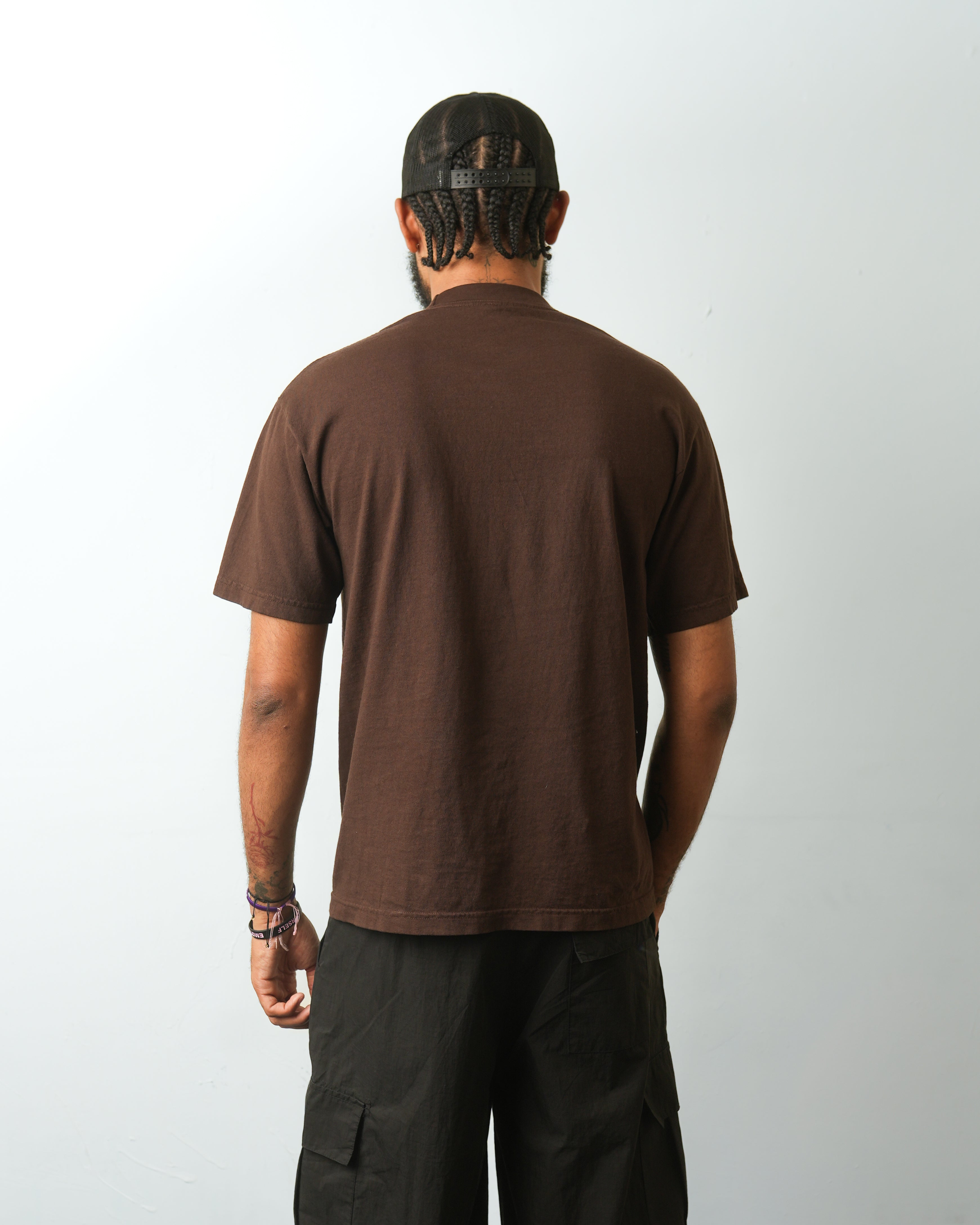 WE 🩷 EMOTIONAL THERAPY T-SHIRT (BROWN)