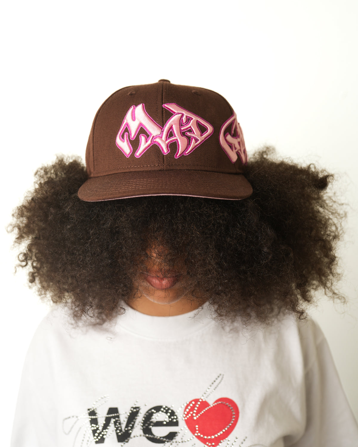 MADGRILLZ GRAFFITI FITTED (GROUNDED BROWN)